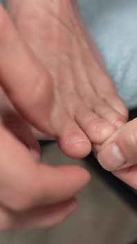 Pedicure en teennagels schilderen