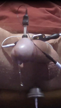 E-stim kapiący orgazm