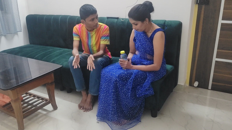 Anjalisingh_sexy: A Desi Wife Cheated Teen Boy and Made a Hot...