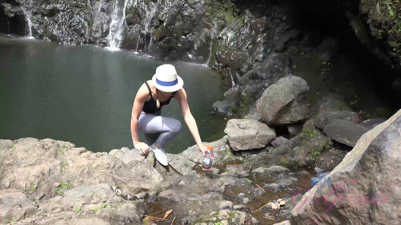 ATK Fans (Girlfriends): Outdoor pissing is the best
