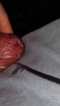 Veiny i niezwykle mokra stulejka Forskin Uncut Cock Sesja