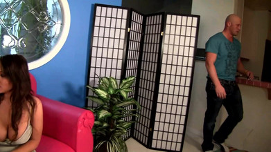 Old & Young: L'arrapante Babysitter Si Sditalina La Figa Poi Scopa Duro