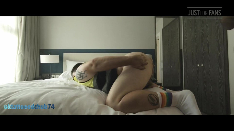 uktattooedchub74: Hi-viz - Nyepong dan ngentot kontol