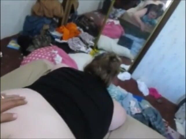 Fat Goddes: Коли чоловіка немає, дружина смокче і трахає незнайомців