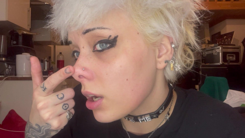 Glitterqueen1999: Fick meine schweinchennase, wichsanleitung, nasenfetisch