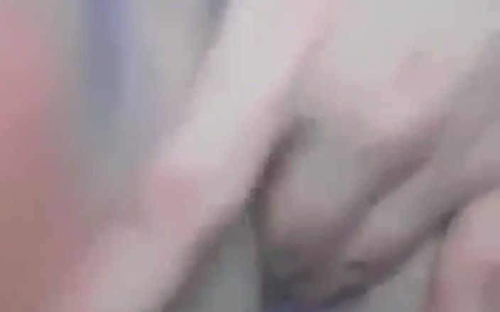 Jilbab69: Přírodní velká prsa hidžáb se zapíná do její kundičky