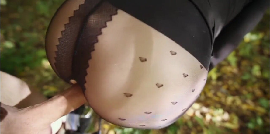 Romatraher: Wife fucked in the forest, pantyhose