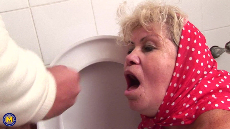 Mature NL: Vovó adora lamber fanny