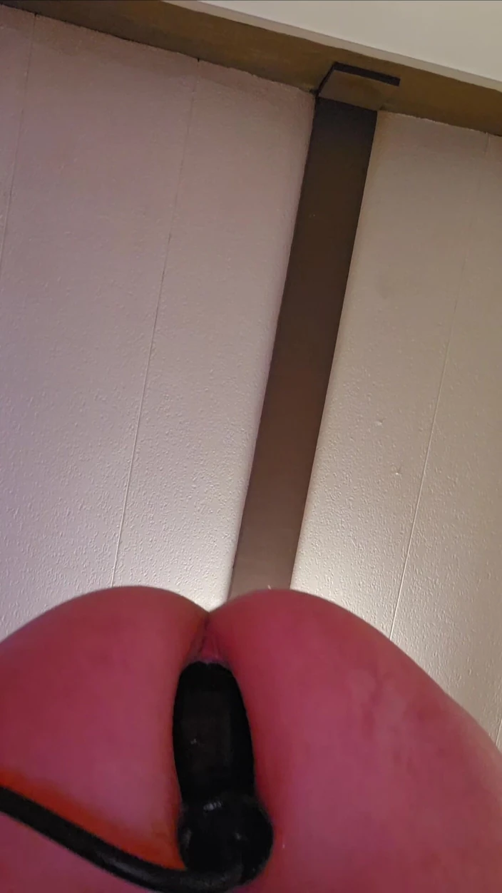 analstretcher68: Roztahování s nafukovacím kolíkem