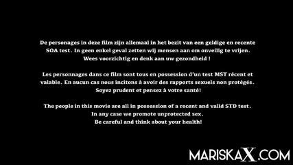 Mariska x: MARISKAX Mariska kouří na výletě