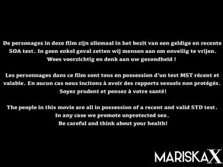 Mariska x: MARISKAX Mariskas roadtrip-blowjob