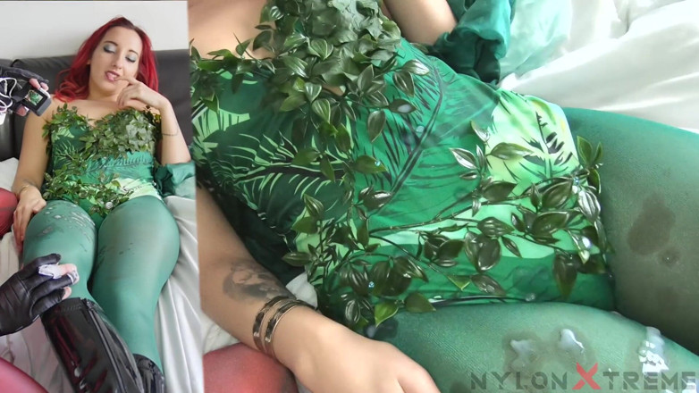 Nylon Xtreme: Anais latour - пойзон Іві з нейлоновими зеленими колготками відтрахана