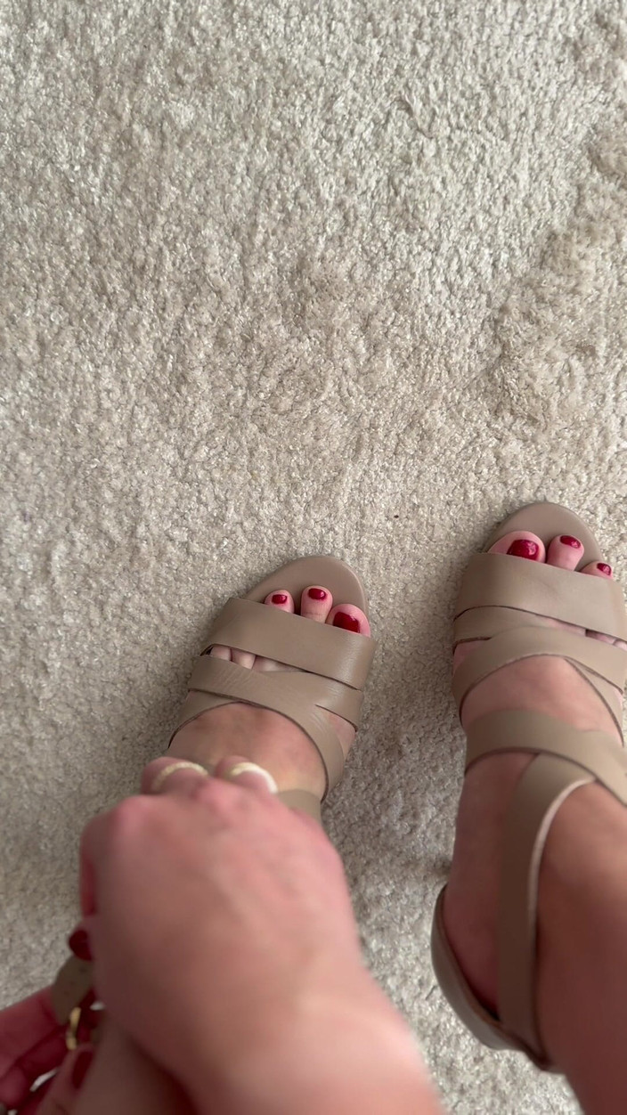 Velvet Witch 87: Kování pro znalce nohou