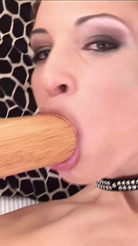 Amber rayne fist anale auto piscio dorata doccia
