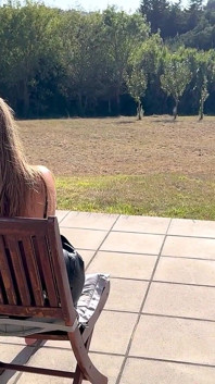 Adik tiri menggoda abang tiri selepas kopinya di bilik hotel - Hermione Cringe