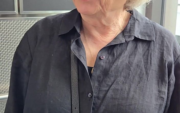 MarieRocks: Tiny GILF, Big Fun
