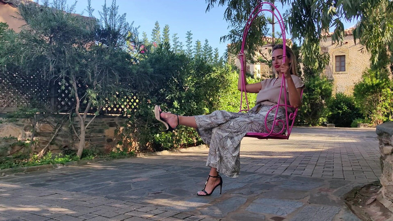 Goddess Lena: Bewonder Me in Mijn Tuin