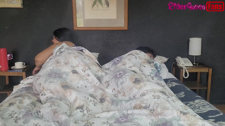 Riderqueen: Video for fans - Schlanker stiefsohn hart