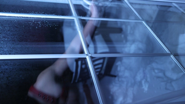 barenakedboy: Pejantan yang disalju: diikat, keras, dan dilepas