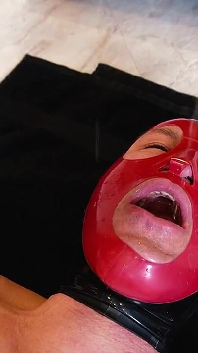 Pissed-on Husband (Lady Blackdiamoond) Pissed-on Husband (Lady Blackdiamoond)