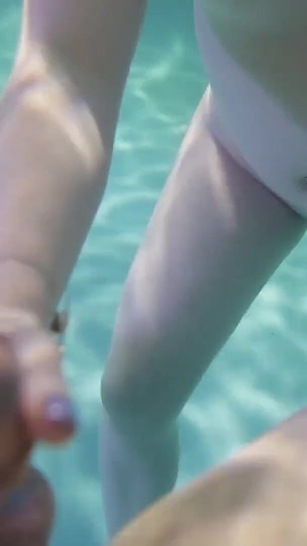 Sunny Lane sucks cock underwater (Sunny Lane)