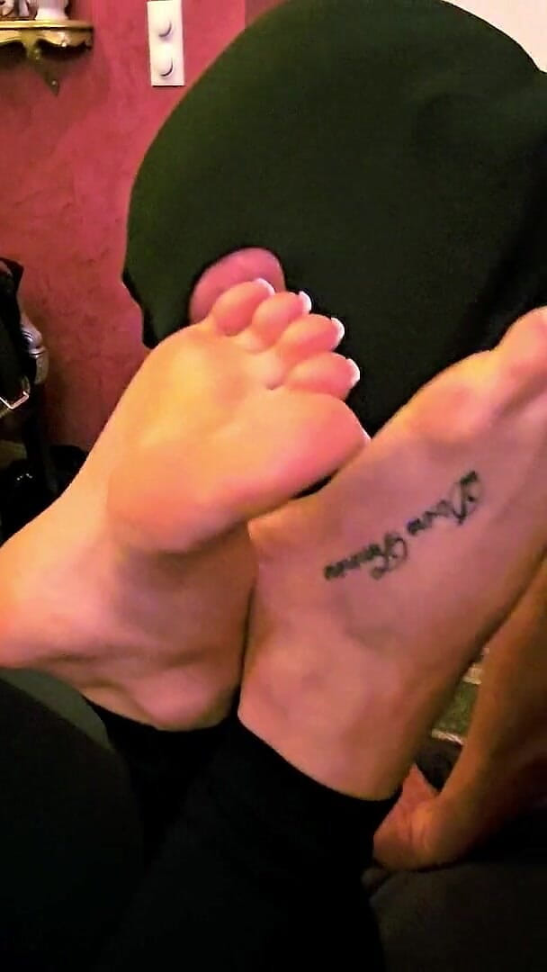 Sheela Sinner Foot Worship Barefoot Kissing Smelling Foot Fetish Socks Smelling (Strict Senz) Sheela Sinner Foot Worship Barefoot Kissing Smelling Foot Fetish Socks Smelling (Strict Senz)