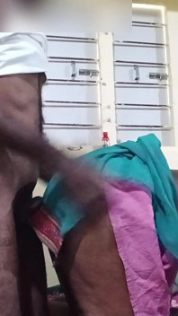 Desi Marathi Esposa Fuking caseiro Boquete de quatro posição foda Marathi Audio