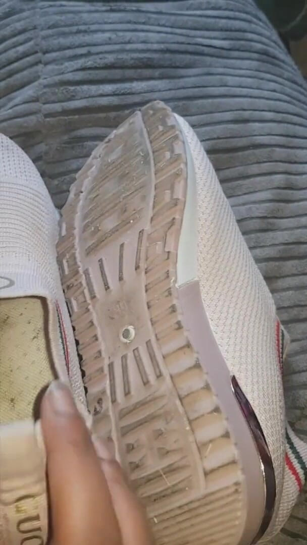 Simp to my ebony feet: Datang dan tengok jurulatih kotor saya yang dipakai 3 hari