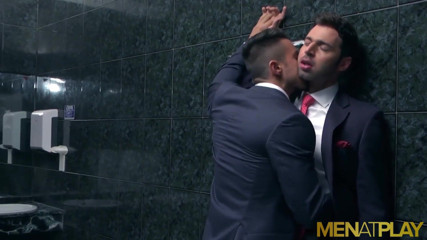 Menat Play: Menatplay athletic inked Klein Kerr anal fucks Dario Beck