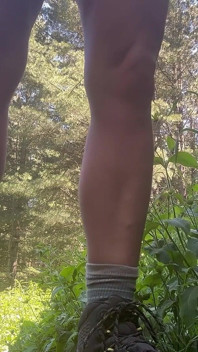 Pěší turistika, chcaní a masturbace v lese