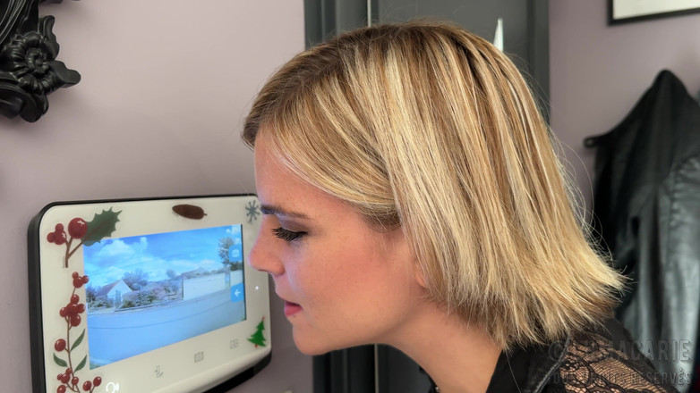 Lumacarie: Marie Lumacarie Fucks with a Dwarf