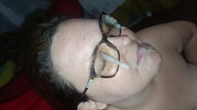 Cuckold Couple Swing: Saya membuat cuckold saya berterima kasih kepada banteng hitam karena...