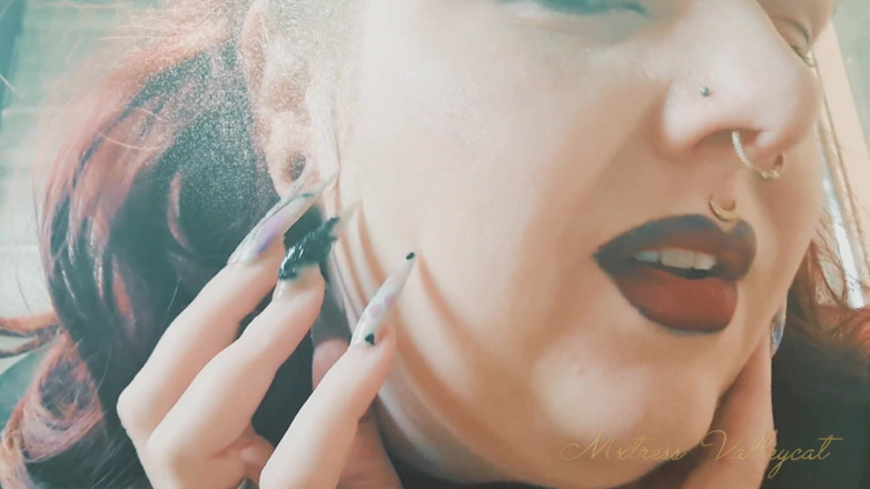 Mxtress Valleycat: Talon Tapping Tease