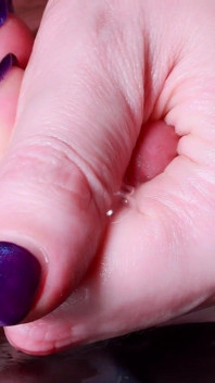 Extreme Closeup Cumming
