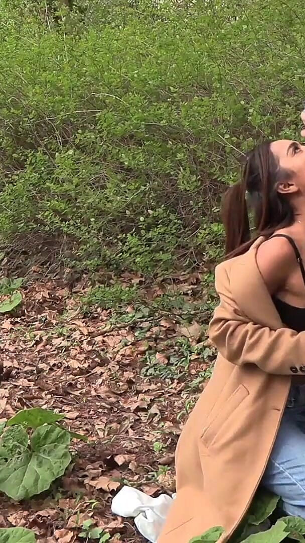 La mia cagna Aleyda mi succhia mentre visito Bruges (trans latino) My Bitch Aleyda Sucks Me Visiting Bruges (Latin Trans)