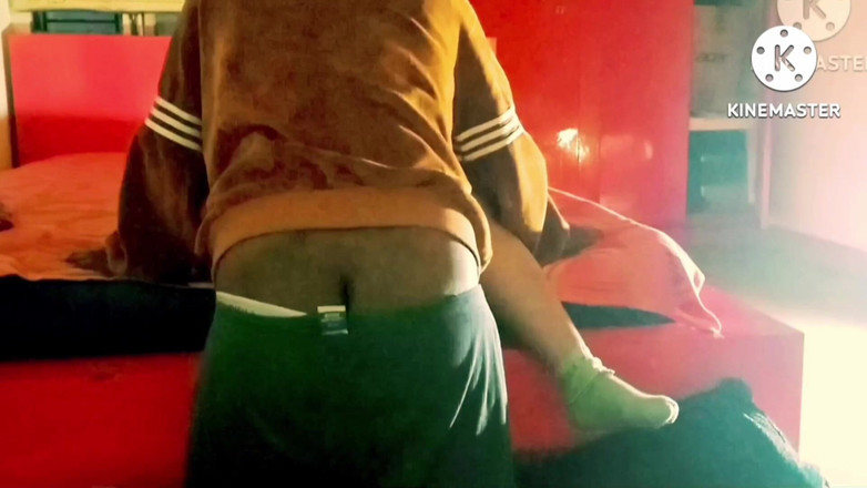 Ankita10000: Güzel Yenge Etawah'ın Odasında Büyük Zenci Erkek Arkadaşını Aradı Ve...