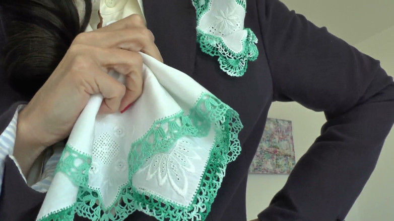 Lady Victoria Valente: O după-amiază cu batiste parfumate, partea 2 - Doamna Victoria Valente