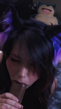 Was sagst du, was spielen wir ein bisschen? Sexy Catgirl POV Blowjob!