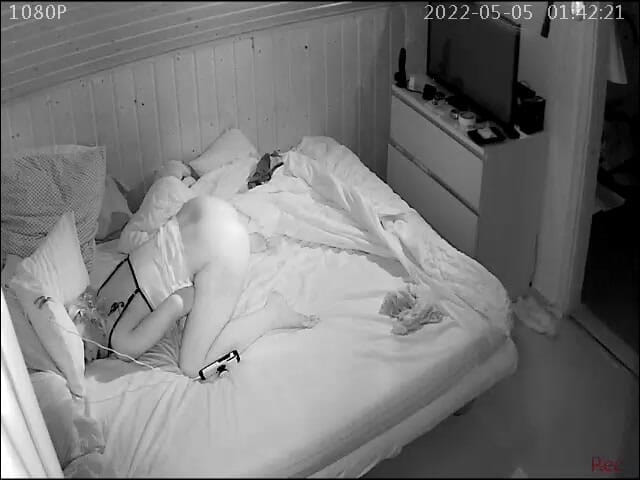 KittieNoOne: KittieNoone orgasums olana kadar amını sikiyor