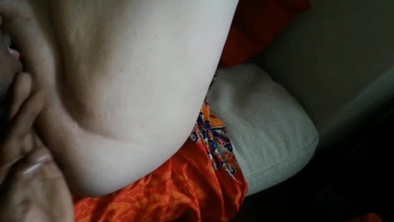Real homemade BBW BBC porn: Youngenglishbbw - Fare un pompino ad un bbc nata4sex e leccare...