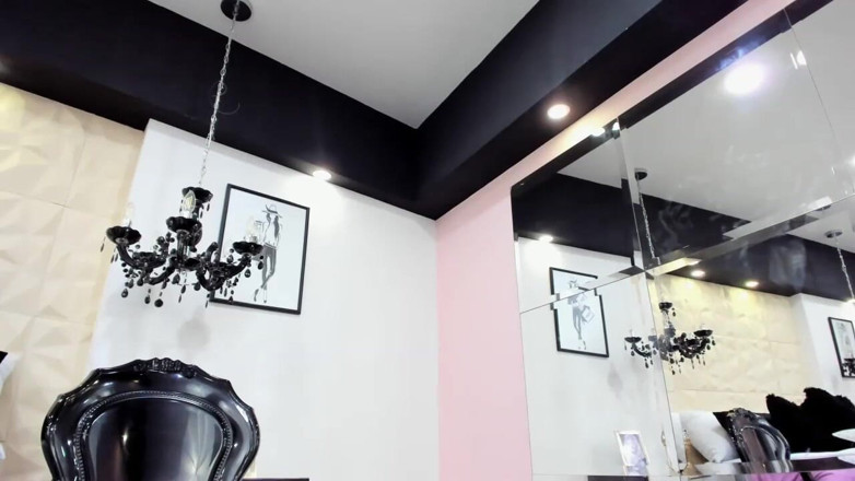 Sofiia_w26: Lingerie rouge pour votre plus grand plaisir.