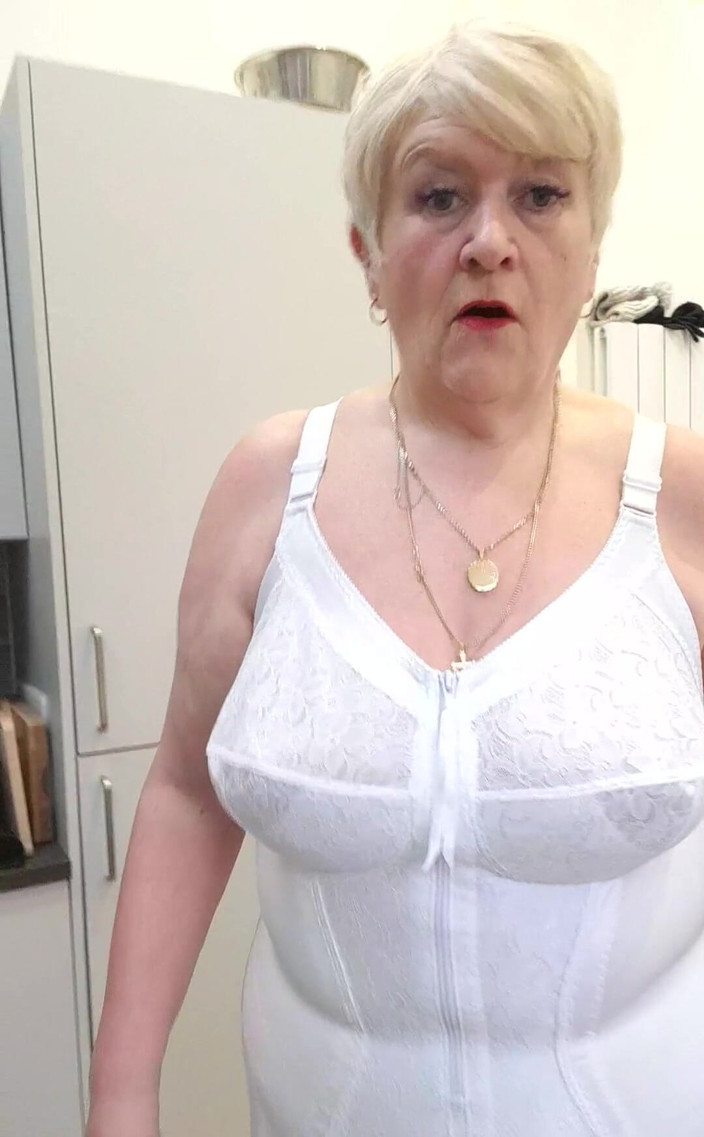 Uk Joolz: ちょっと早朝の愚痴...ちっちゃい子!