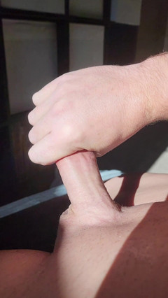 DMVToyLover: 在阳光下射精 DMVToylover223