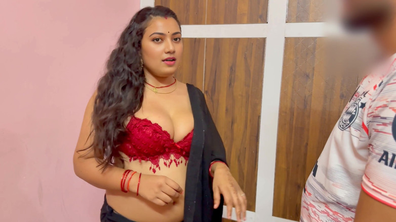 Hotty_ragini: raagini bhaabhi ka blinkit dilivri boy ke saath seks, poora...