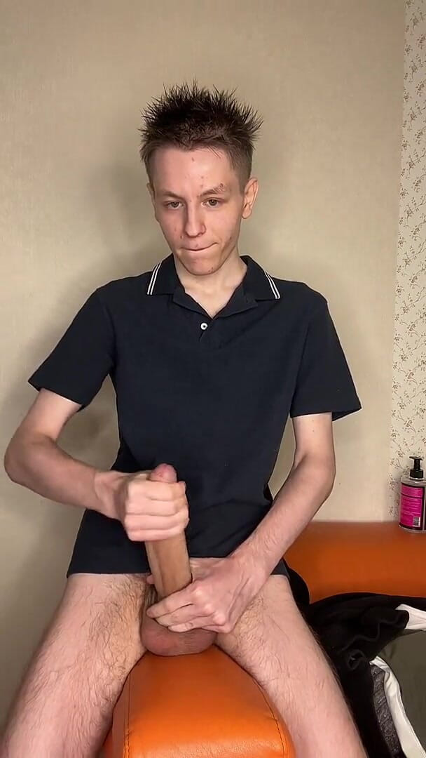 18’s Big Cock Unleashed (Evgeny Twink) 18’s Big Cock Unleashed (Evgeny Twink)