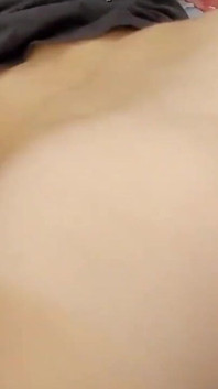 Hete milf amateur op zijn hondjes achtervolgen - Shion fantasie