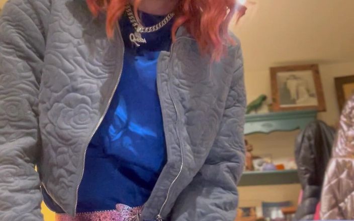Jessica silk: Jess Silk chevauche un gode
