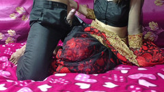 Suhani: 新婚新婦を部屋にエスコートした