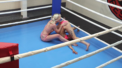 Red sign wrestling: Blonďatá Gabie V Katt Noir