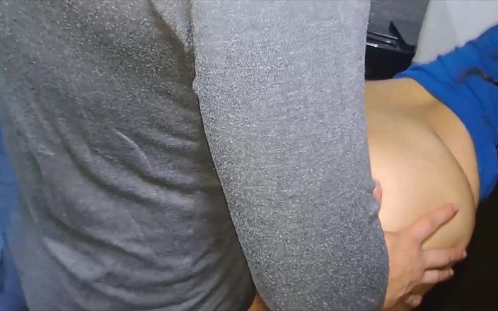 CoupleOfHotSins: Mẹ chồng mông to bị mắc kẹt. Cô ấy yêu cầu được...